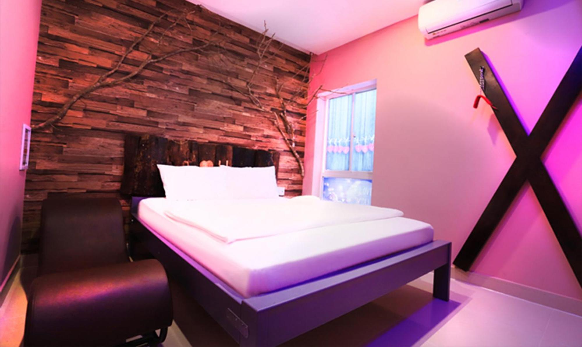 Loove Hotel - KháCh SạN TìNh Yeu Cidade de Ho Chi Minh Exterior foto